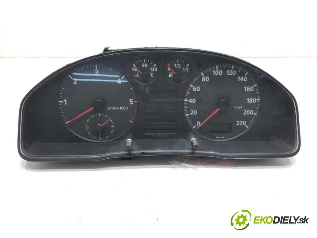 AUDI A4 B5 (8D2) 1994 - 2001    1.9 TDI 66 kW [90 KM] olej napędowy 1995 - 2000  Prístrojovka 8D0919034 (Prístrojové dosky, displeje)
