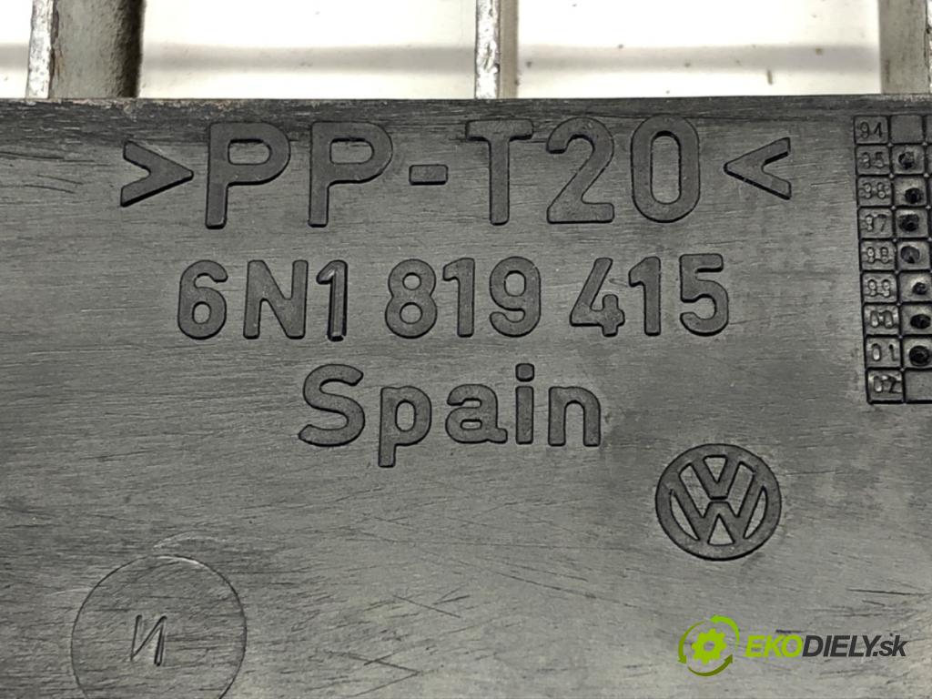 VW POLO (6N2) 1999 - 2001    1.4 TDI 55 kW [75 KM] olej napędowy 1999 - 2001  Torpédo, plast pod čelné okno 6N1819415 (Torpéda)