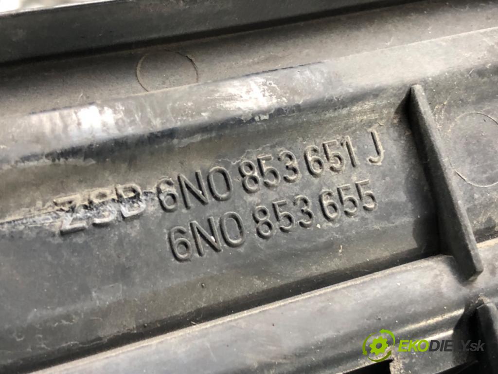 VW POLO (6N2) 1999 - 2001    1.4 TDI 55 kW [75 KM] olej napędowy 1999 - 2001  mřížka maska 6N0853651J (Mřížky (masky) chladičů)