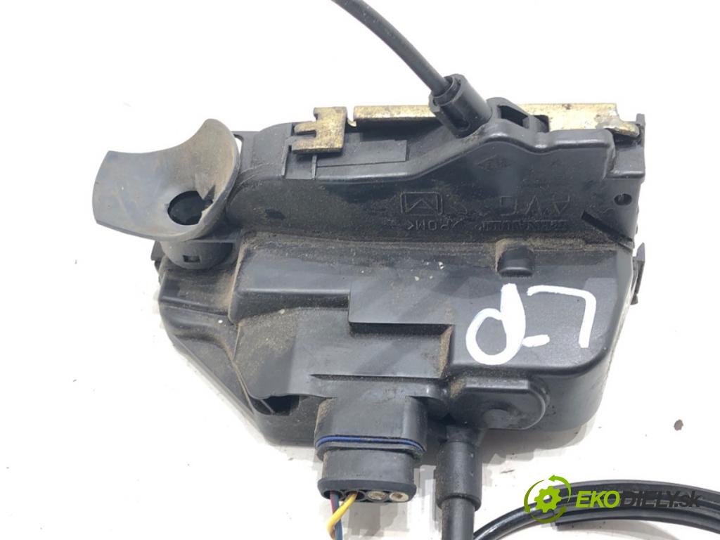 NISSAN PRIMERA (P12) 2002 - 2022    1.8 LPG 85 kW [115 KM] Benzyna / gaz samochodowy (LPG) 2002 - 2022  zámok dveře levý přední část