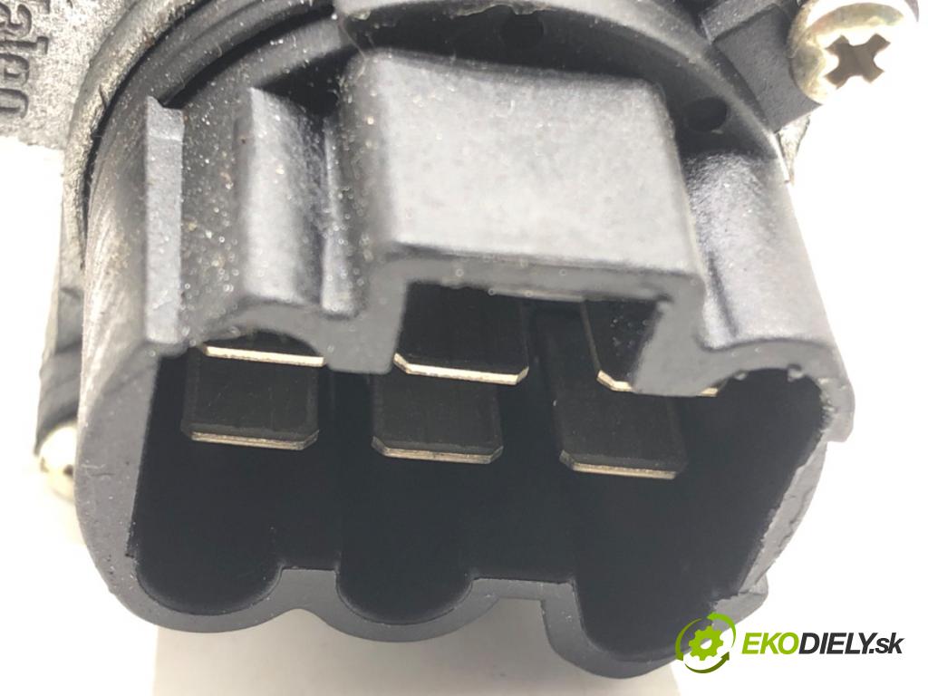 NISSAN PRIMERA (P12) 2002 - 2022    1.8 LPG 85 kW [115 KM] Benzyna / gaz samochodowy (LPG) 2002 - 2022  spinačka 28590C9965 (Spínacie skrinky a kľúče)