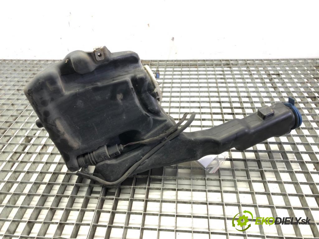 MERCEDES-BENZ KLASA C (W204) 2007 - 2015    C 180 CGI (204.031) 115 kW [156 KM] benzyna 2008 - 2014  Nádržka ostrekovačov A2048691420