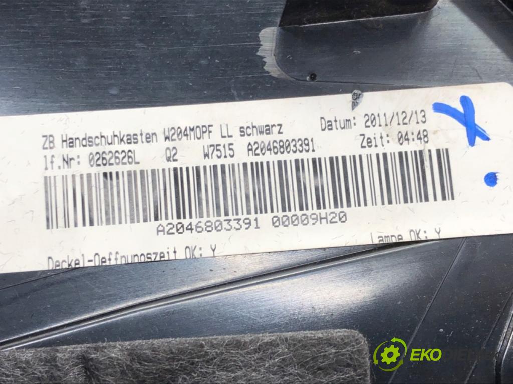 MERCEDES-BENZ KLASA C (W204) 2007 - 2015    C 180 CGI (204.031) 115 kW [156 KM] benzyna 2008 - 2014  Priehradka, kastlík spolujazdca  (Priehradky, kastlíky)