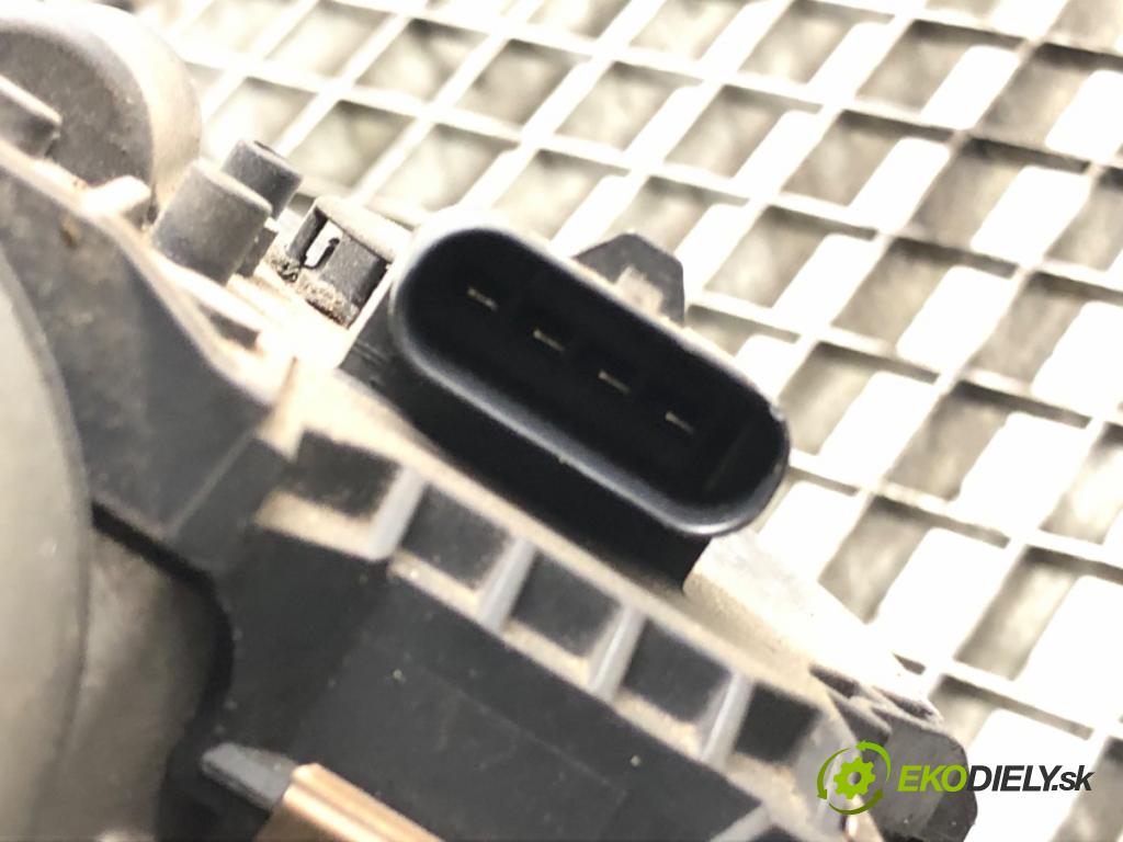 MERCEDES-BENZ KLASA C (W204) 2007 - 2015    C 180 CGI (204.031) 115 kW [156 KM] benzyna 2008 - 2014  Mechanizmus stieračov predný 3397021440 (Motorčeky stieračov predné)