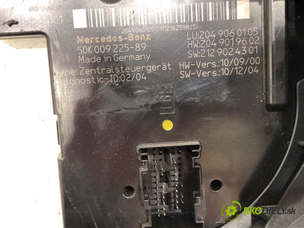 MERCEDES-BENZ KLASA C (W204) 2007 - 2015    C 180 CGI (204.031) 115 kW [156 KM] benzyna 2008 - 2014  Modul SAM 2049060105 (Ostatné)