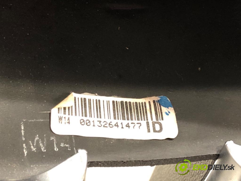 MERCEDES-BENZ KLASA C (W204) 2007 - 2015    C 180 CGI (204.031) 115 kW [156 KM] benzyna 2008 - 2014  Volant  (Volanty)