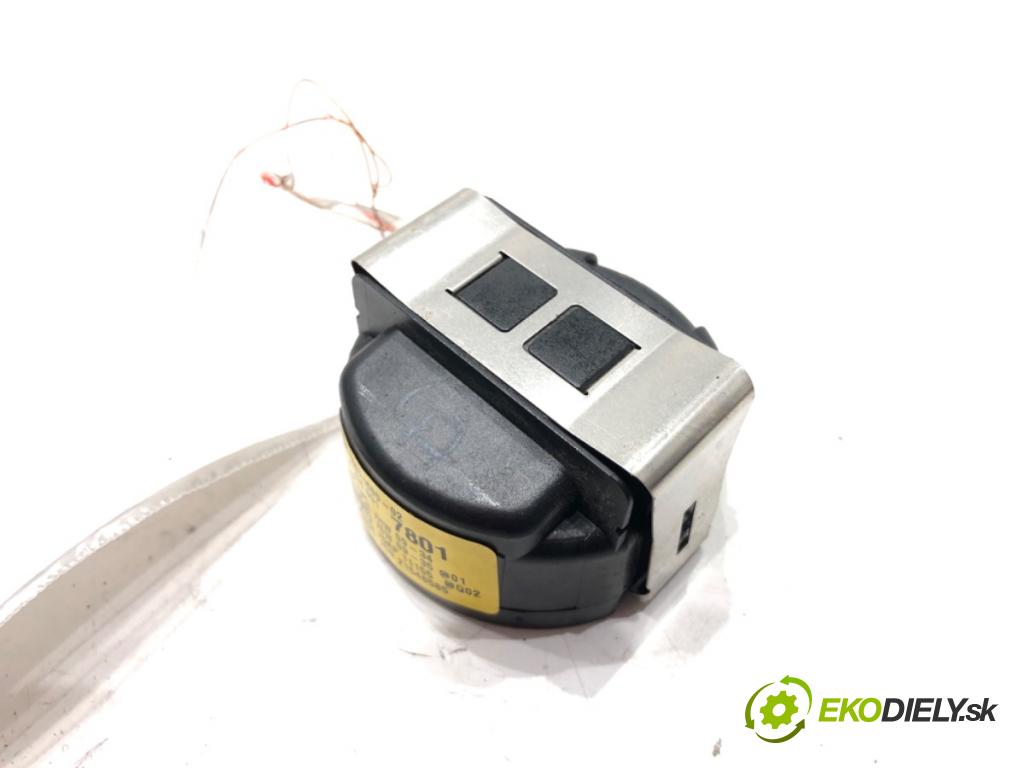 MERCEDES-BENZ KLASA C (W204) 2007 - 2015    C 180 CGI (204.031) 115 kW [156 KM] benzyna 2008 - 2014  Snímač dažďa A2049017801 (Snímače dažďa)