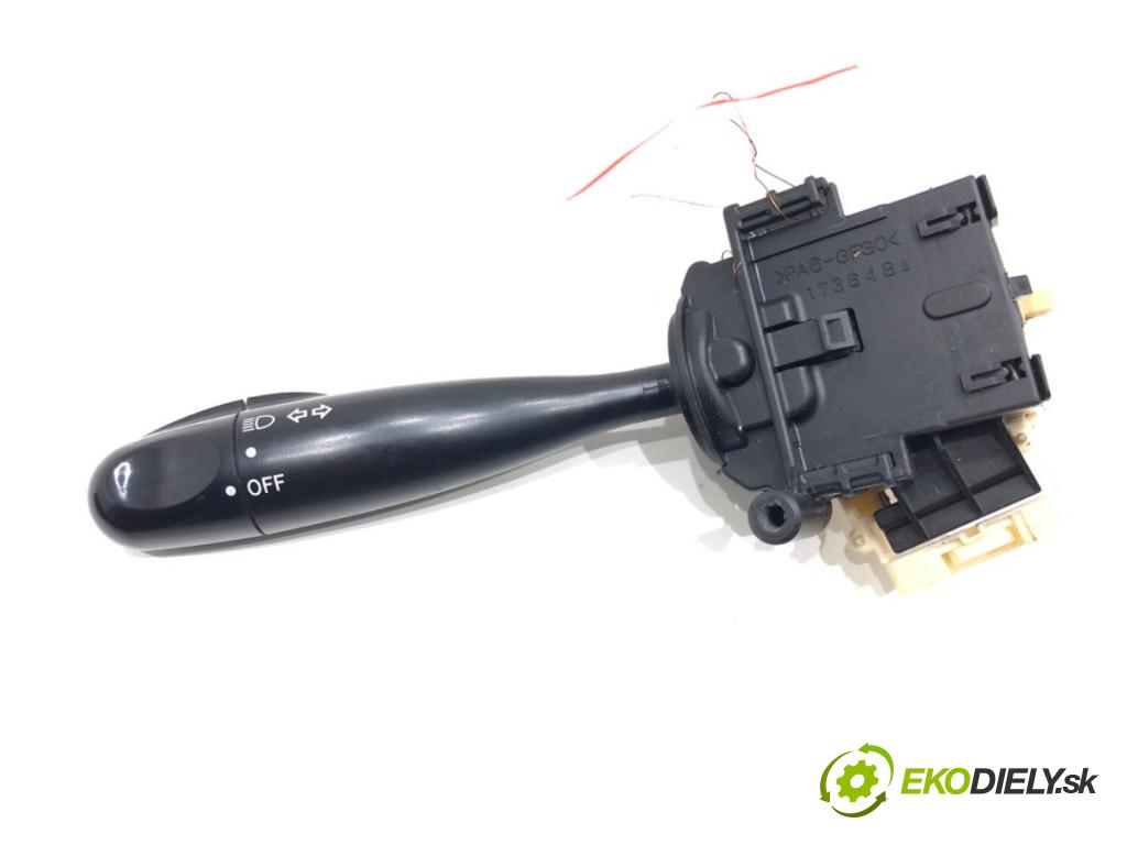 TOYOTA YARIS (_P1_) 1999 - 2005    1.0 (SCP10_) 50 kW [68 KM] benzyna 1999 - 2005  Prepínač smeroviek 1736482 (Prepínače, spínače, tlačidlá a ovládače kúrenia)