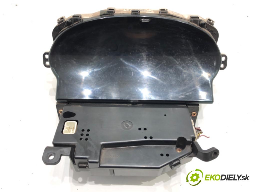 TOYOTA YARIS (_P1_) 1999 - 2005    1.0 (SCP10_) 50 kW [68 KM] benzyna 1999 - 2005  Prístrojovka 83800-52120 (Prístrojové dosky, displeje)