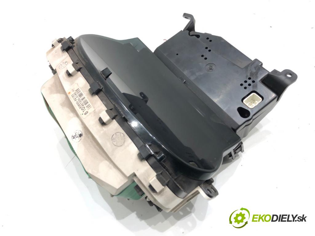 TOYOTA YARIS (_P1_) 1999 - 2005    1.0 (SCP10_) 50 kW [68 KM] benzyna 1999 - 2005  Prístrojovka 83800-52120 (Prístrojové dosky, displeje)