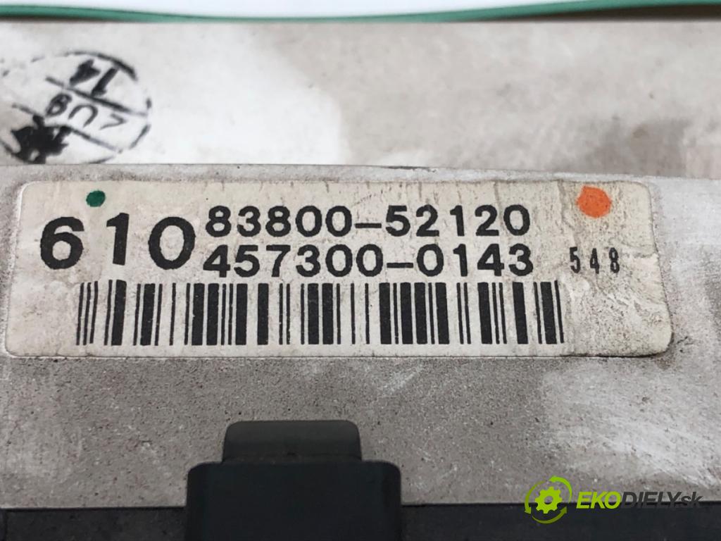 TOYOTA YARIS (_P1_) 1999 - 2005    1.0 (SCP10_) 50 kW [68 KM] benzyna 1999 - 2005  Prístrojovka 83800-52120 (Prístrojové dosky, displeje)