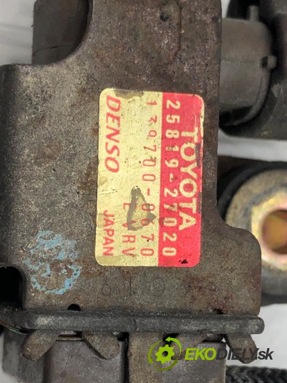 TOYOTA COROLLA Verso (_E12_) 2001 - 2007    2.0 D-4D (CDE120_) 66 kW [90 KM] olej napędowy 2002 - 2004  Ventil tlaku 25819-27020 (Ventily)