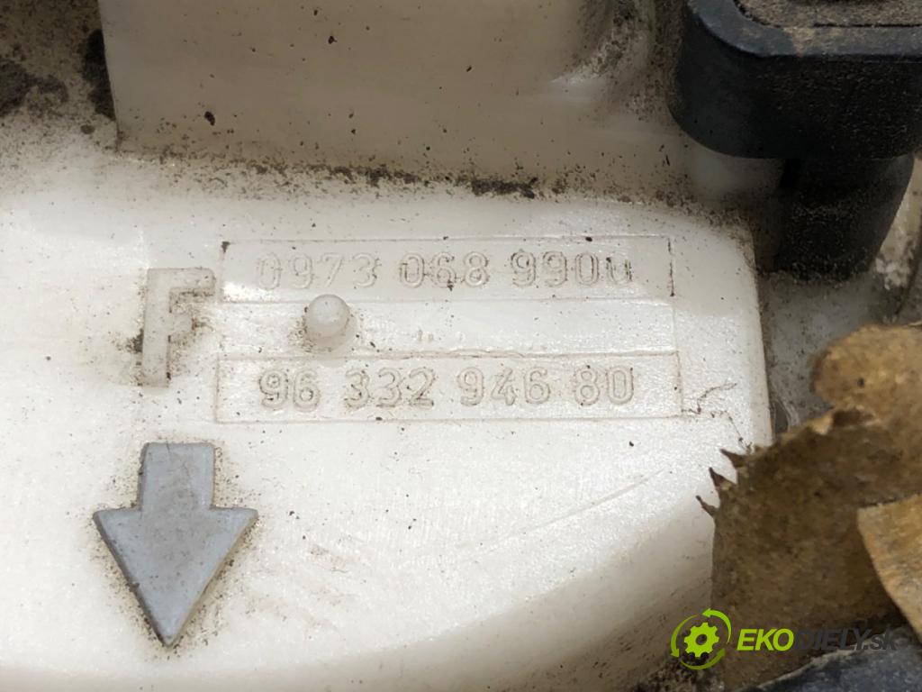 PEUGEOT 206 liftback (2A/C) 1998 - 2012    1.4 i 55 kW [75 KM] benzyna 1998 - 2012  pumpa paliva 9633294680