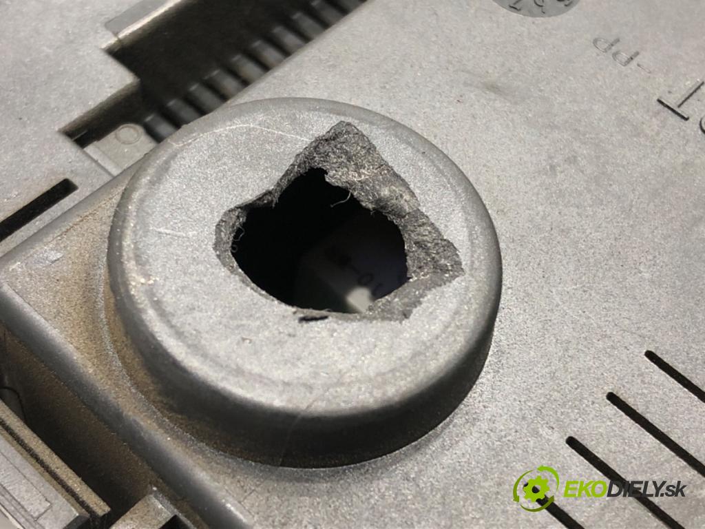 PEUGEOT 206 liftback (2A/C) 1998 - 2012    1.4 i 55 kW [75 KM] benzyna 1998 - 2012  modul BSI 9626460880 (Pojistkové skříňky)