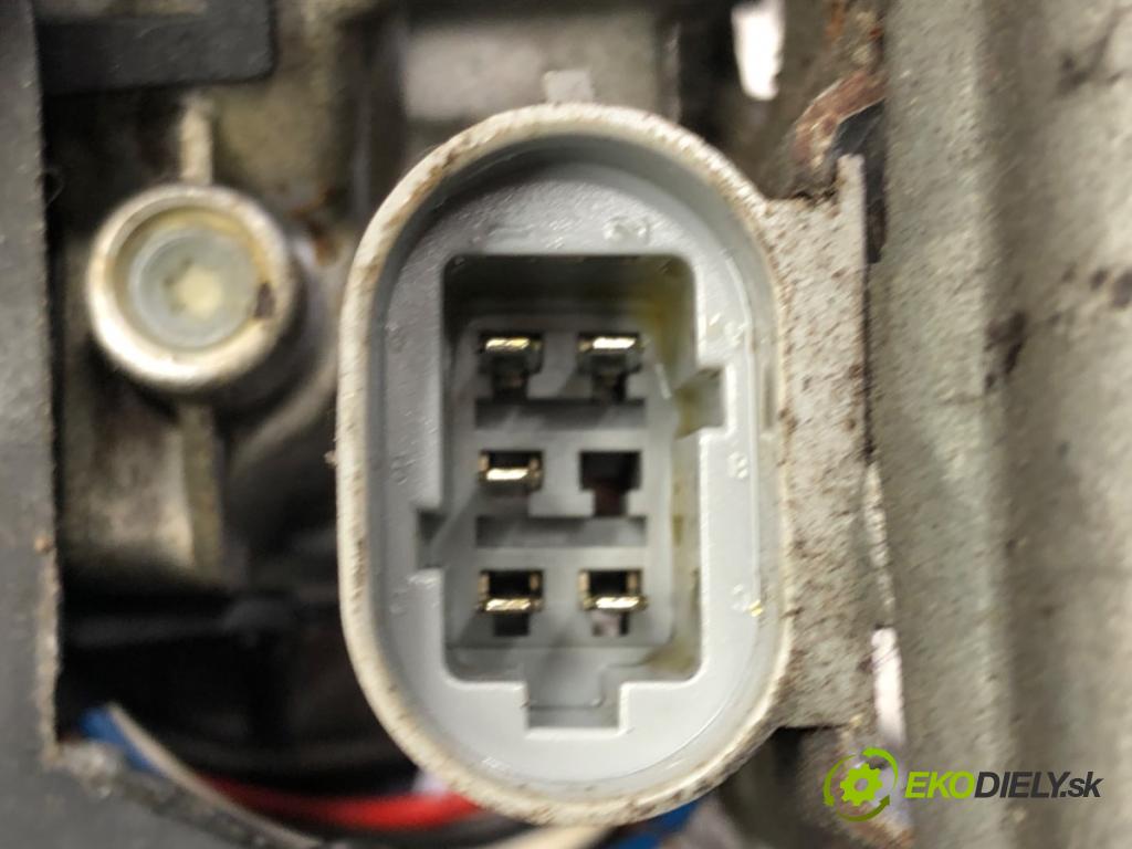 RENAULT SCÉNIC I nadwozie wielkoprzestrzenne (MPV) (JA0/1_, FA0_) 1999 - 2010    1.9 dTi (JA1U) 59 kW [80 KM] olej napędowy 2001 - 2003  Mechanizmus stieračov predný 0390241352 (Motorčeky stieračov predné)