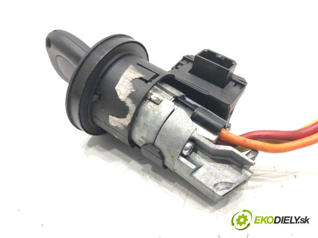 RENAULT SCÉNIC I nadwozie wielkoprzestrzenne (MPV) (JA0/1_, FA0_) 1999 - 2010    1.9 dCi (JA05, JA1F) 75 kW [102 KM] olej napędowy 1999 - 2003  spinačka  (Spínacie skrinky a kľúče)