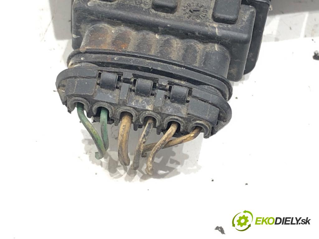 RENAULT SCÉNIC I nadwozie wielkoprzestrzenne (MPV) (JA0/1_, FA0_) 1999 - 2010    1.9 dCi (JA05, JA1F) 75 kW [102 KM] olej napędowy 1999 - 2003  Potenciometer plynu 7700431918 (Pedále)