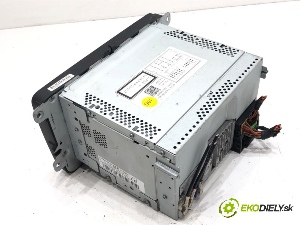 VW TOURAN (1T1, 1T2) 2003 - 2010    1.9 TDI 77 kW [105 KM] olej napędowy 2003 - 2010  RADIO 3C0035270 (Audio zariadenia)