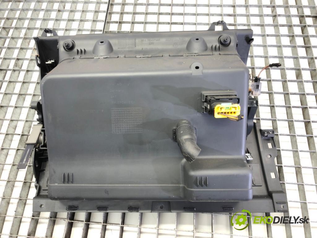 VW TOURAN (1T1, 1T2) 2003 - 2010    1.9 TDI 77 kW [105 KM] olej napędowy 2003 - 2010  Priehradka, kastlík spolujazdca  (Priehradky, kastlíky)