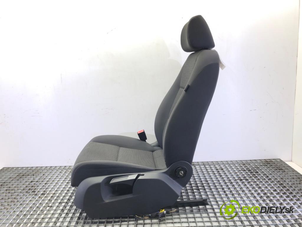 VW TOURAN (1T1, 1T2) 2003 - 2010    1.9 TDI 77 kW [105 KM] olej napędowy 2003 - 2010  Sedadlo ľavy predný