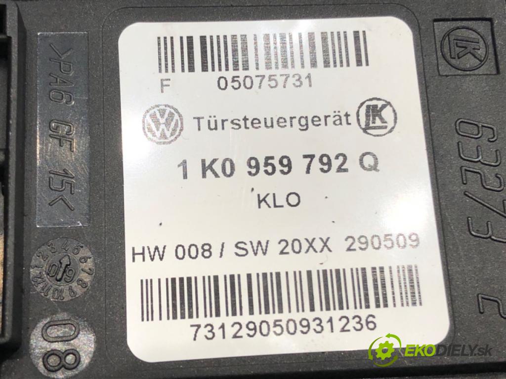 VW TOURAN (1T1, 1T2) 2003 - 2010    1.9 TDI 77 kW [105 KM] olej napędowy 2003 - 2010  motorek sťahovaní okna přední část pravý 1T0959702M 1K0959792Q (Ostatné)