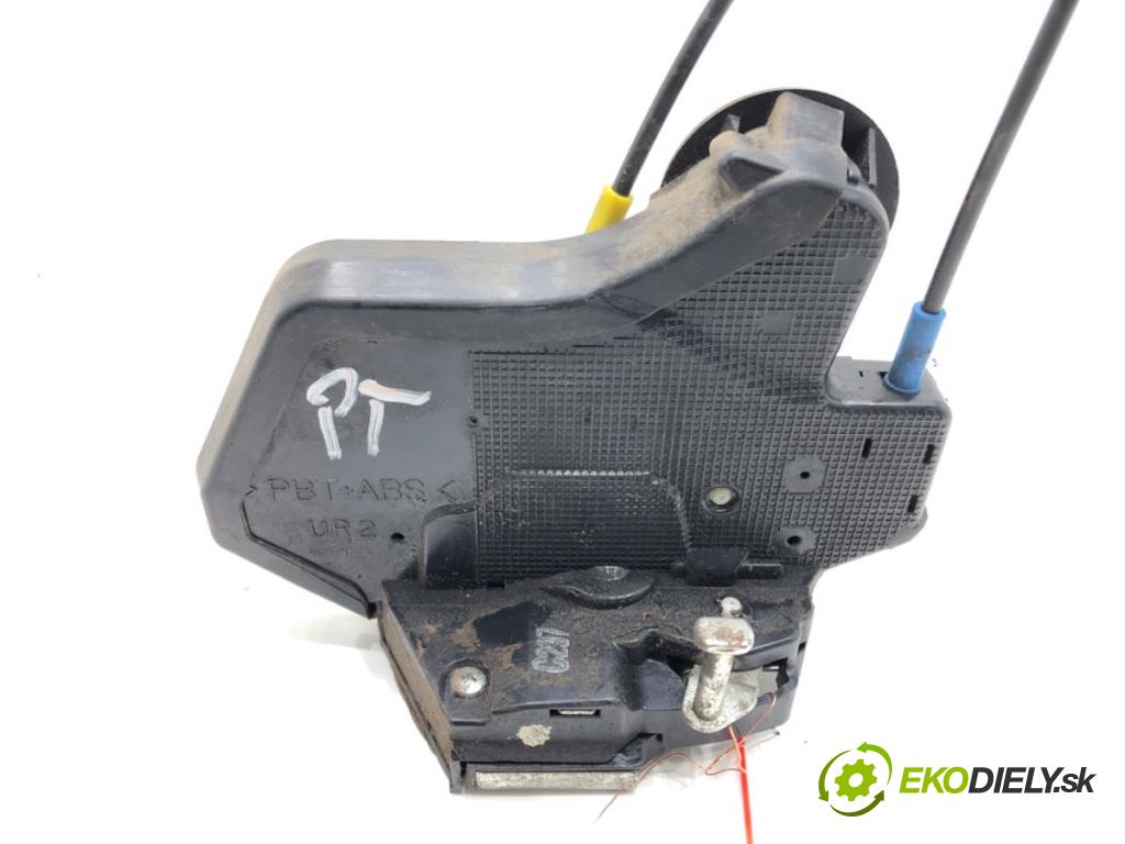 TOYOTA COROLLA Verso (ZER_, ZZE12_, R1_) 2004 - 2009    1.8 (ZNR11_) 95 kW [129 KM] benzyna 2004 - 2009  zámok dveře pravý zadní část
