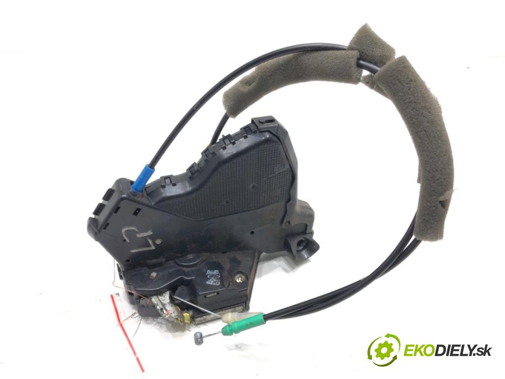 TOYOTA COROLLA Verso (ZER_, ZZE12_, R1_) 2004 - 2009    1.8 (ZNR11_) 95 kW [129 KM] benzyna 2004 - 2009  zámok dveře levý přední část 