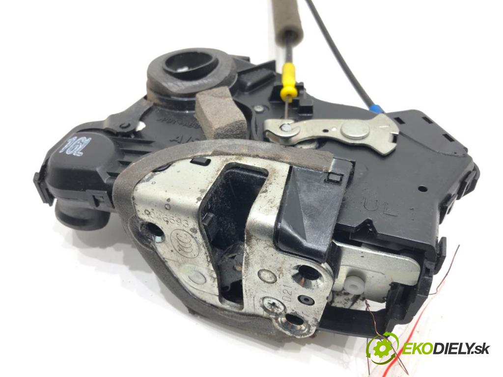 TOYOTA COROLLA Verso (ZER_, ZZE12_, R1_) 2004 - 2009    1.8 (ZNR11_) 95 kW [129 KM] benzyna 2004 - 2009  zámok dveře levý přední část