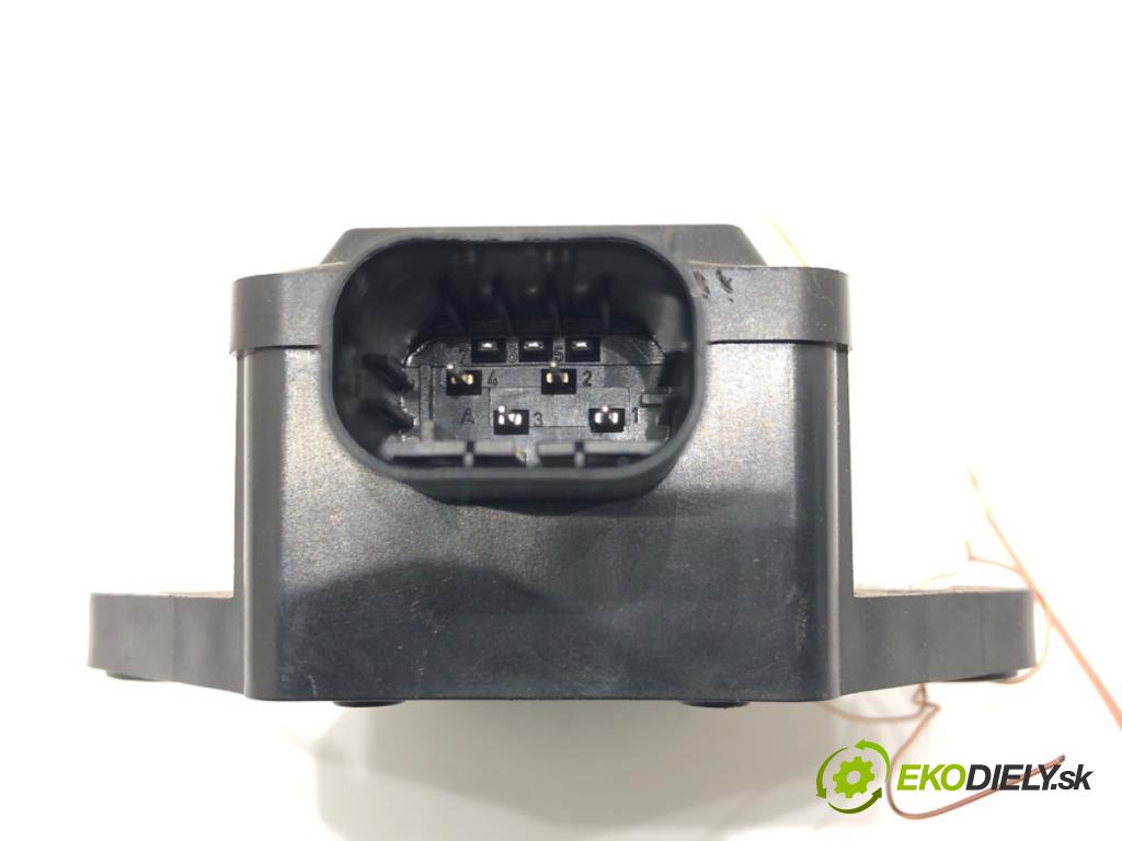 TOYOTA COROLLA Verso (ZER_, ZZE12_, R1_) 2004 - 2009    1.8 (ZNR11_) 95 kW [129 KM] benzyna 2004 - 2009  snímač ESP 89183-02020