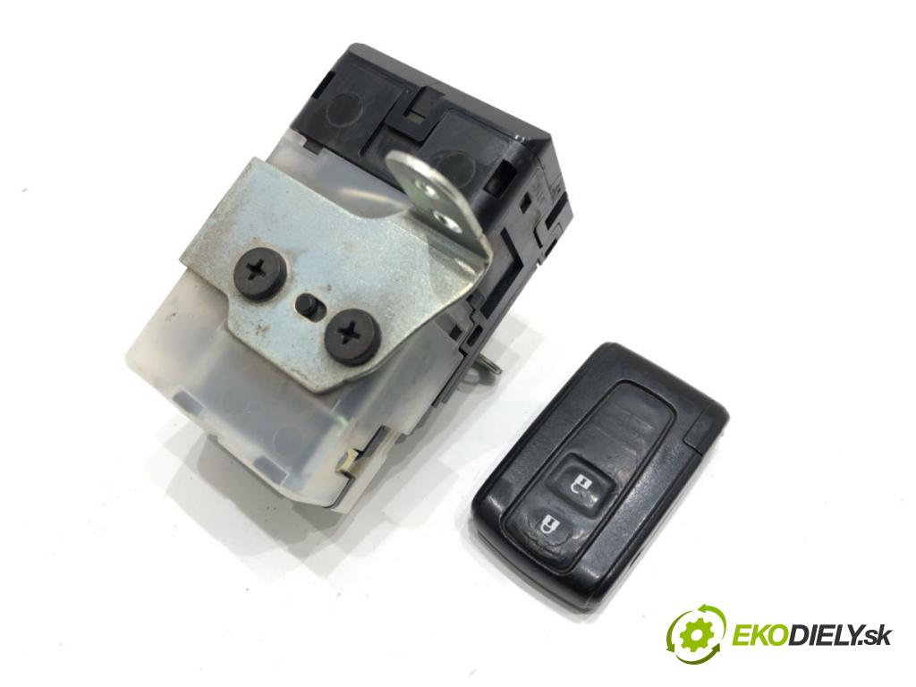 TOYOTA COROLLA Verso (ZER_, ZZE12_, R1_) 2004 - 2009    1.8 (ZNR11_) 95 kW [129 KM] benzyna 2004 - 2009  spinačka 626399-000 (Spínacie skrinky a kľúče)