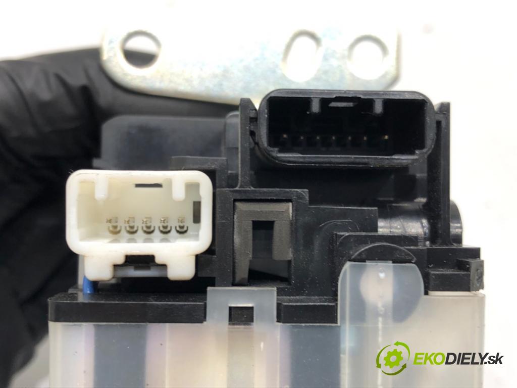 TOYOTA COROLLA Verso (ZER_, ZZE12_, R1_) 2004 - 2009    1.8 (ZNR11_) 95 kW [129 KM] benzyna 2004 - 2009  spinačka 626399-000 (Spínacie skrinky a kľúče)