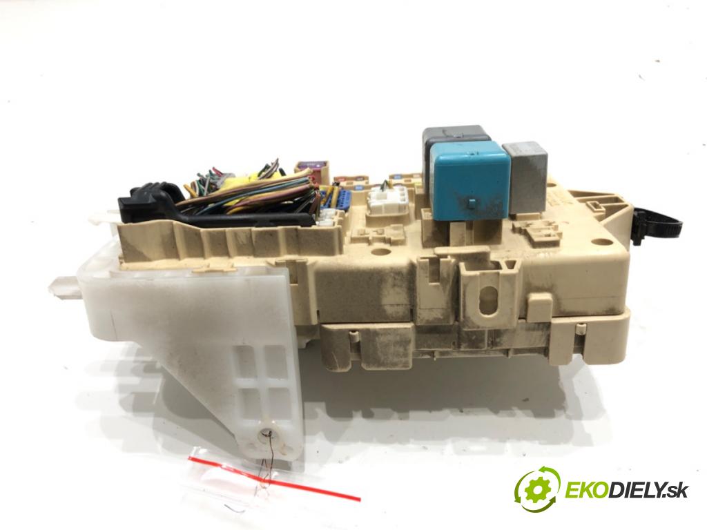 TOYOTA COROLLA Verso (ZER_, ZZE12_, R1_) 2004 - 2009    1.8 (ZNR11_) 95 kW [129 KM] benzyna 2004 - 2009  modul BSI 89221-0F010 (Pojistkové skříňky)