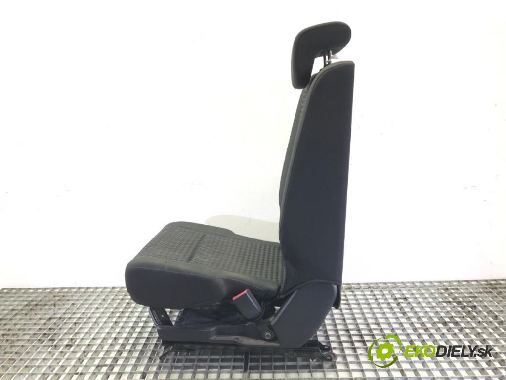 TOYOTA COROLLA Verso (ZER_, ZZE12_, R1_) 2004 - 2009    1.8 (ZNR11_) 95 kW [129 KM] benzyna 2004 - 2009  Sedadlo zad