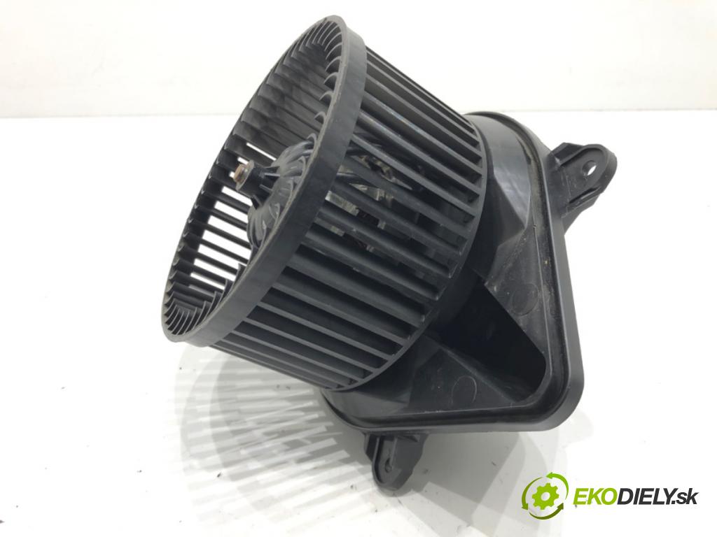 RENAULT SCÉNIC I nadwozie wielkoprzestrzenne (MPV) (JA0/1_, FA0_) 1999 - 2010    1.6 (JA00, JA16, JA15, JA19, JA1V, JA2B, JA2C, JA0B,... 79 kW [107 KM] benzyna 1999 - 2003  ventilátor kúrenia