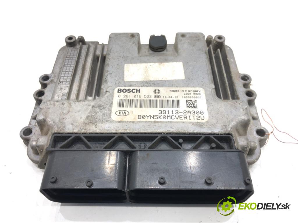 KIA VENGA (YN) 2010 - 2022    1.6 CRDi 115 85 kW [116 KM] olej napędowy 2010 - 2022  riadiaca jednotka Motor 39113-2A300 (Riadiace jednotky)