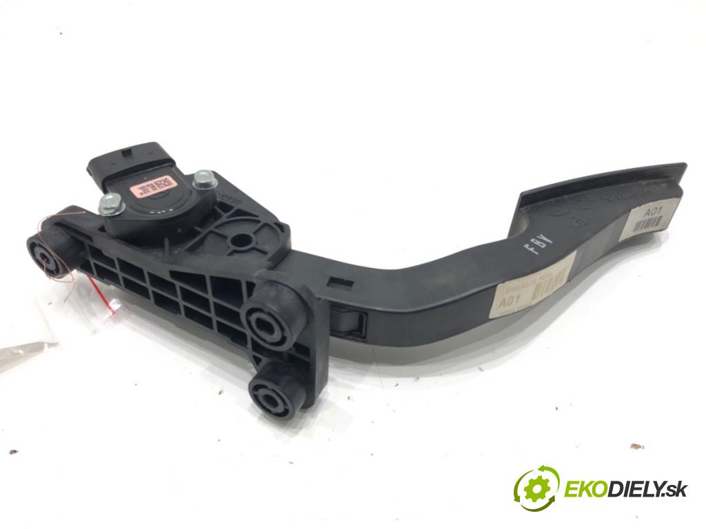 KIA VENGA (YN) 2010 - 2022    1.6 CRDi 115 85 kW [116 KM] olej napędowy 2010 - 2022  Potenciometer plynu 32727-1P200 (Pedále)