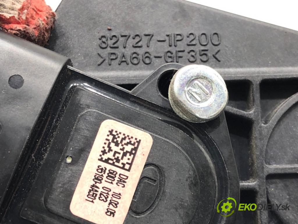 KIA VENGA (YN) 2010 - 2022    1.6 CRDi 115 85 kW [116 KM] olej napędowy 2010 - 2022  Potenciometer plynu 32727-1P200 (Pedále)