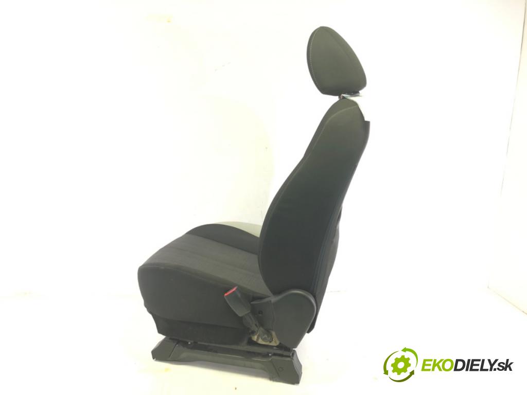KIA VENGA (YN) 2010 - 2022    1.6 CRDi 115 85 kW [116 KM] olej napędowy 2010 - 2022  Sedadlo pravy predný