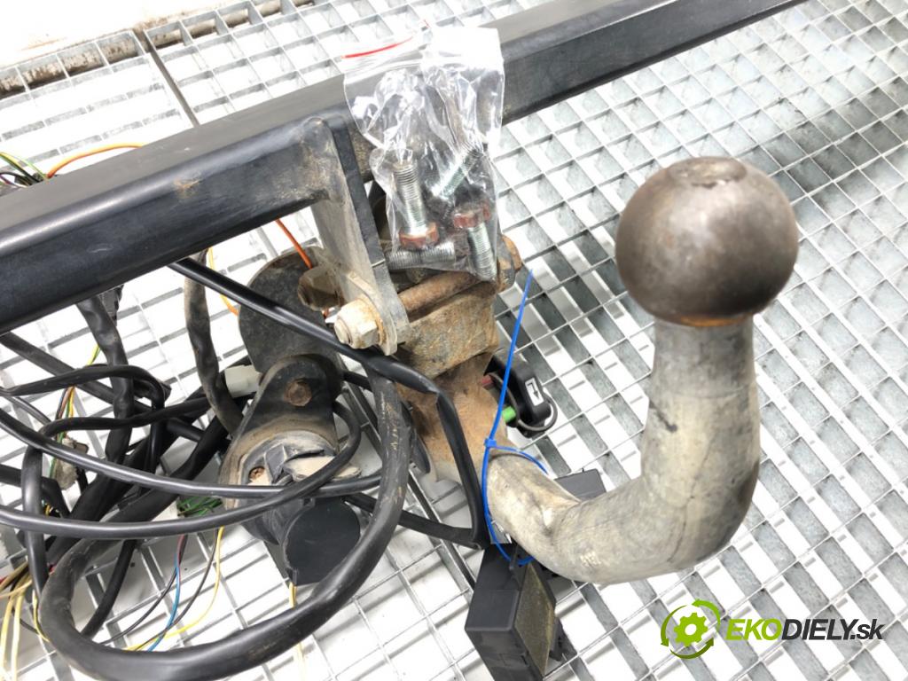 KIA VENGA (YN) 2010 - 2022    1.6 CRDi 115 85 kW [116 KM] olej napędowy 2010 - 2022  Hák tažné zařízení 1P281ADE00 (Tažná zařízení)