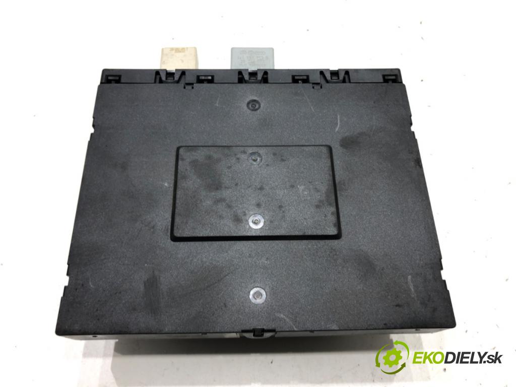 VW GOLF V (1K1) 2003 - 2010    1.4 16V 55 kW [75 KM] benzyna 2003 - 2006  Modul BORDNETZ 3C0937049D (Ostatné)