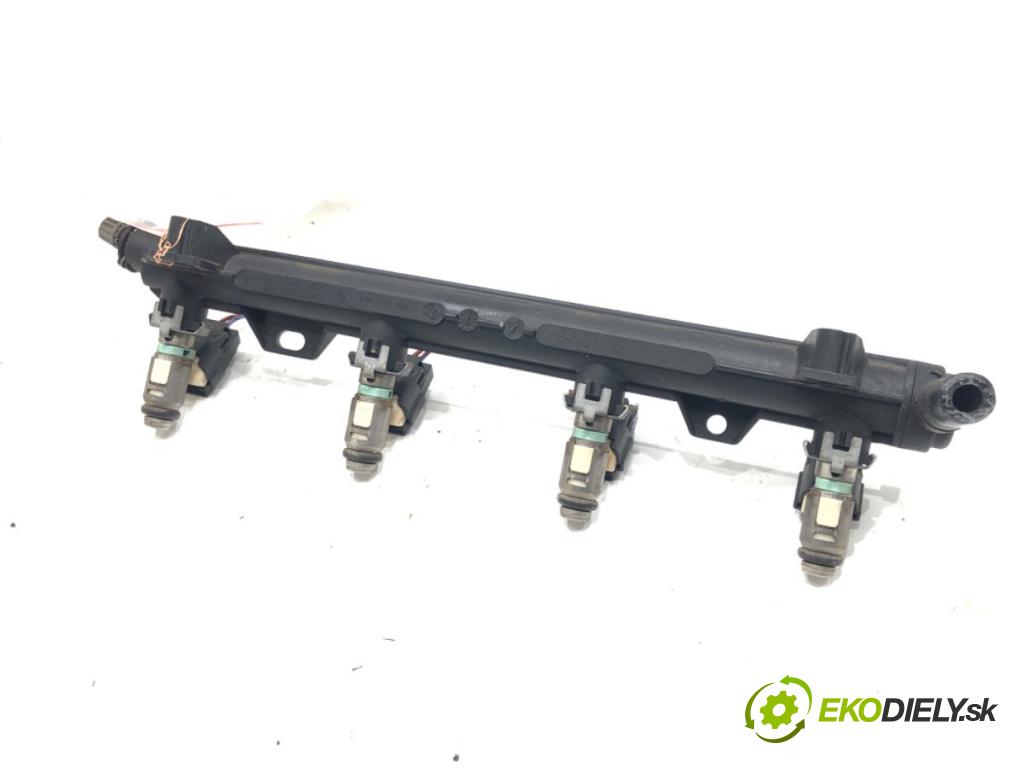 VW GOLF V (1K1) 2003 - 2010    1.4 16V 55 kW [75 KM] benzyna 2003 - 2006  Lišta vstrekovacia 036133320 (Vstrekovacie lišty)