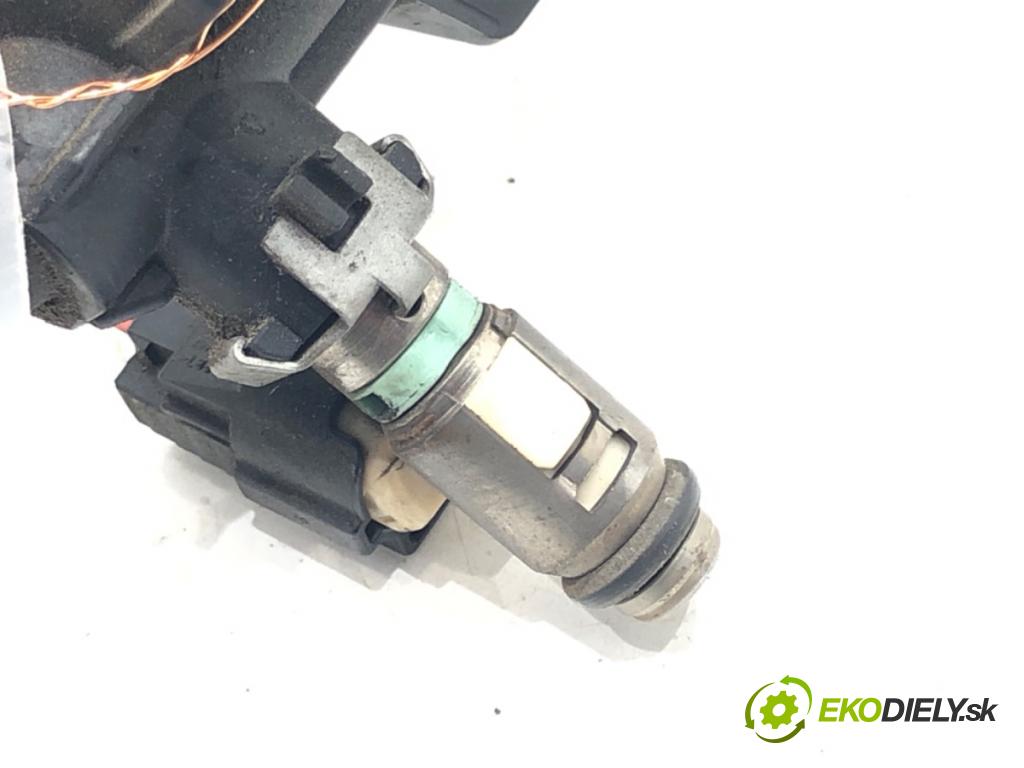 VW GOLF V (1K1) 2003 - 2010    1.4 16V 55 kW [75 KM] benzyna 2003 - 2006  Lišta vstrekovacia 036133320 (Vstrekovacie lišty)