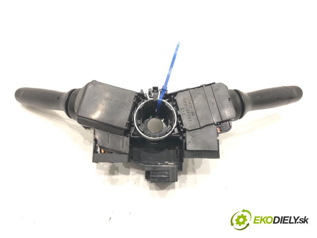 TOYOTA YARIS (_P9_) 2005 - 2014    1.5 (NCP91_) 79 kW [107 KM] benzyna 2005 - 2011  Prepínač kombinovaný  (Prepínače, spínače, tlačidlá a ovládače kúrenia)