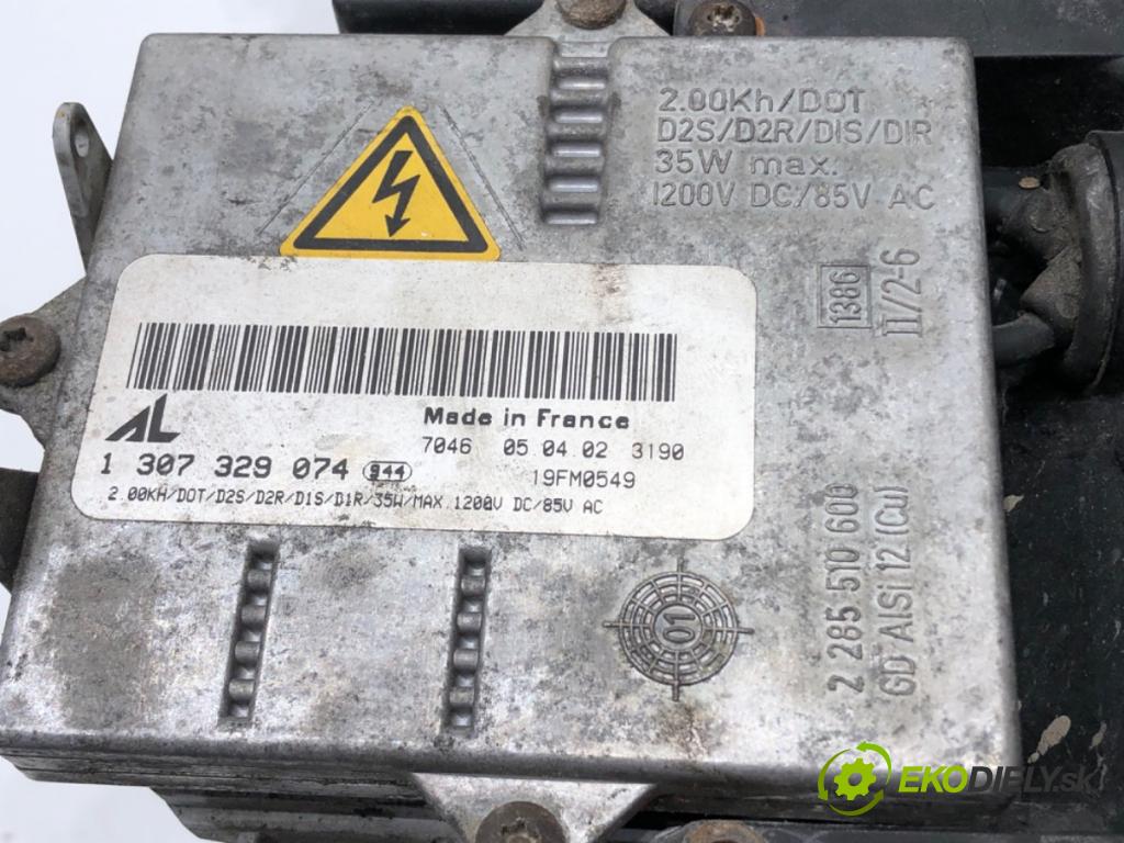 BMW 3 Touring (E46) 1999 - 2005    320 d 110 kW [150 KM] olej napędowy 2001 - 2005  Svetlomet pravy predný XENON 6910968