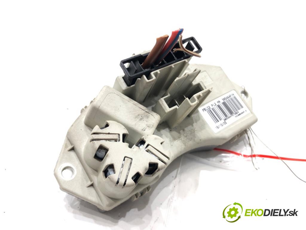 BMW 3 Touring (E91) 2004 - 2012    320 d 120 kW [163 KM] olej napędowy 2005 - 2012  odpor rezistor topení vzduchu 985464F (Odpory topení)