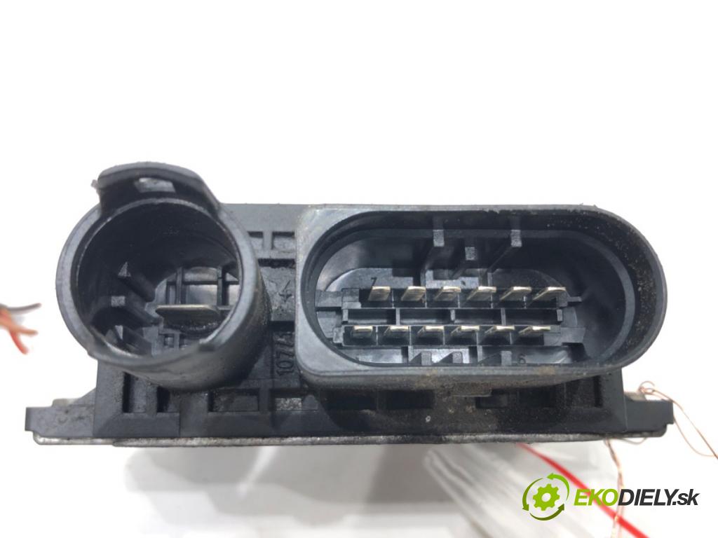 BMW 3 Touring (E91) 2004 - 2012    320 d 120 kW [163 KM] olej napędowy 2005 - 2012  relé sviečok žhavenia E2110022358 (Relé)