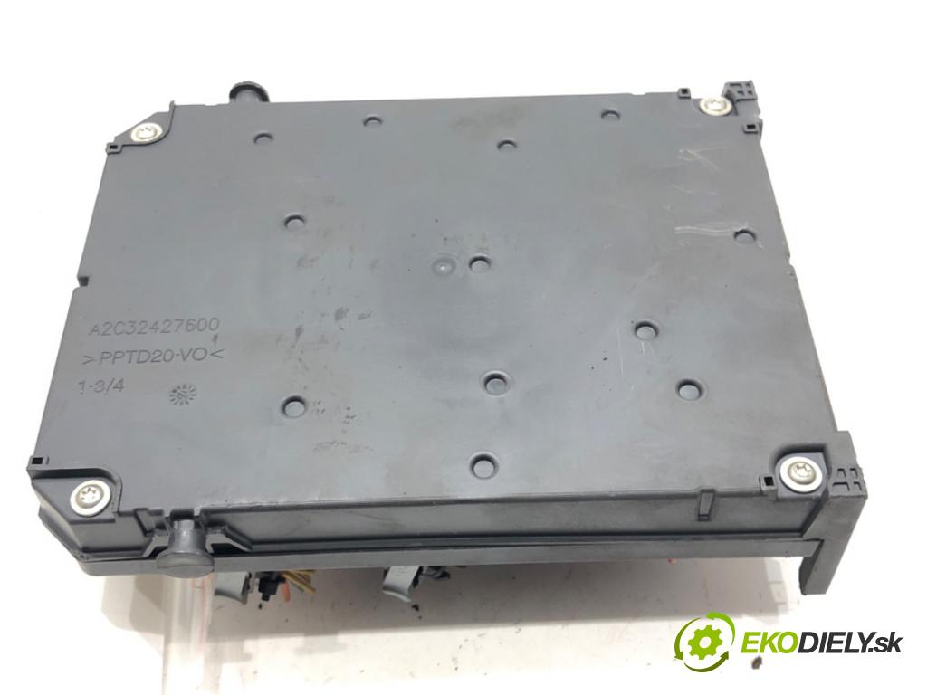 CITROEN DS5 2011 - 2015    2.0 HDi 165 120 kW [163 KM] olej napędowy 2011 - 2015  modul BSI 9664992380 (Pojistkové skříňky)