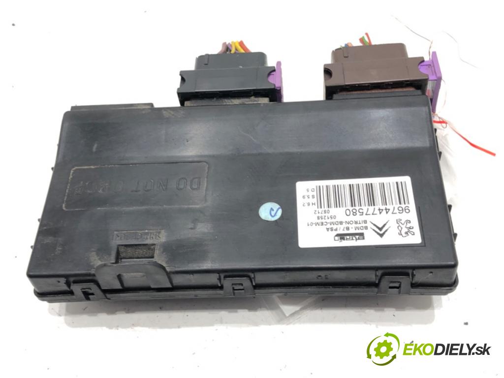 CITROEN DS5 2011 - 2015    2.0 HDi 165 120 kW [163 KM] olej napędowy 2011 - 2015  Modul sedačky 9674477580