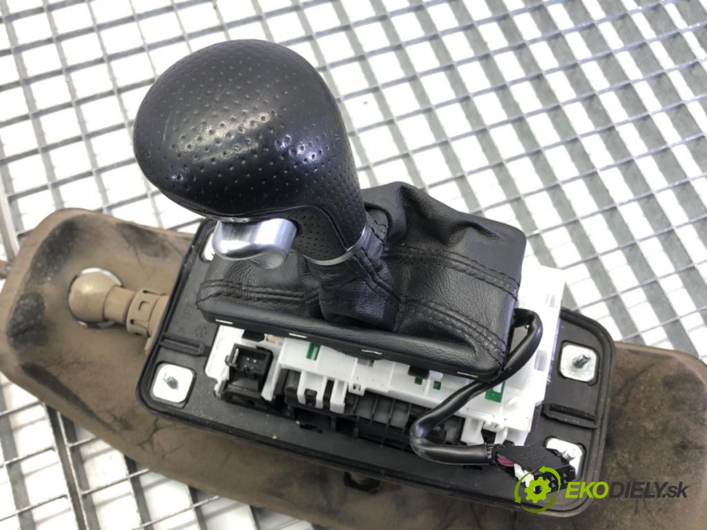 AUDI A5 (8T3) 2007 - 2017    2.7 TDI 140 kW [190 KM] olej napędowy 2007 - 2012  Kulisa 8K1713041F (Rýchlostné páky / kulisy)