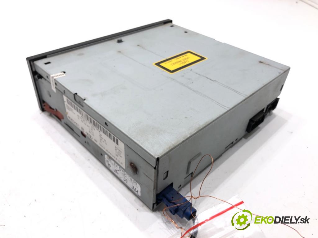 AUDI A5 (8T3) 2007 - 2017    2.7 TDI 140 kW [190 KM] olej napędowy 2007 - 2012  čítač navigácie 4E0910887T (Ostatné)